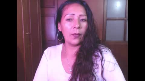 Snapshot of nasly_shy chatting on December 18, 2025, 12:06 am Nasly Cute online show from December 18, 2025, 12:06 am