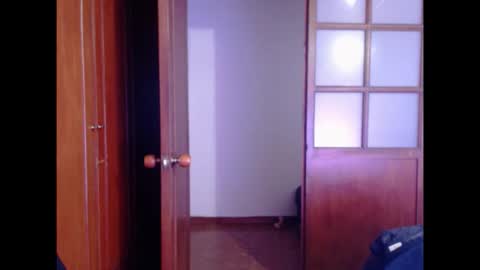 Snapshot of nasly_shy chatting on January 7, 2026, 12:35 am Nasly Cute online show from January 7, 2026, 12:35 am