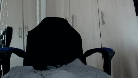 nassh_18 online show from May 27, 2026, 9:23 pm