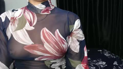 bella online show from December 15, 2025, 9:08 pm