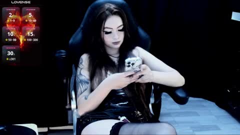nastykatty_ online show from April 7, 2026, 11:26 pm