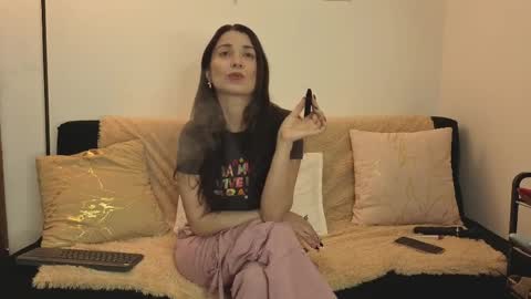 NataKinski online show from April 4, 2026, 2:47 pm