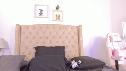 Snapshot of natalia_collinslim chatting on February 8, 2025, 3:41 am Natalia online show from February 8, 2025, 3:41 am