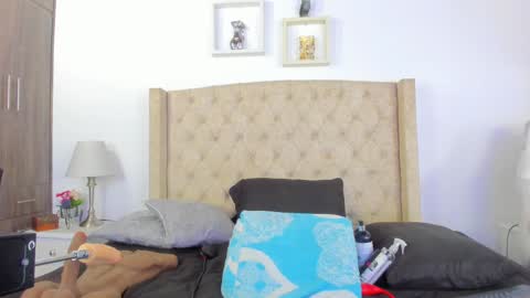 Snapshot of natalia_collinslim chatting on February 15, 2025, 3:42 am Natalia online show from February 15, 2025, 3:42 am