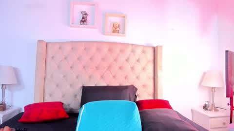 Snapshot of natalia_collinslim chatting on September 20, 2025, 3:51 am Natalia online show from September 20, 2025, 3:51 am