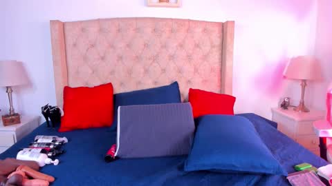 Snapshot of natalia_collinslim chatting on September 30, 2025, 4:06 am Natalia online show from September 30, 2025, 4:06 am