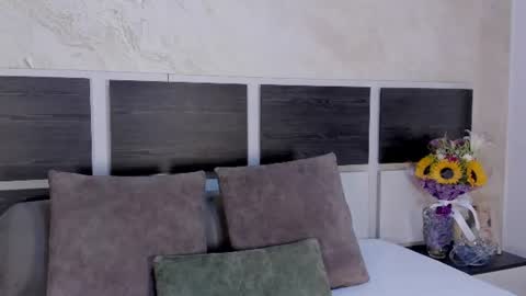 Snapshot of natalia_cruzz chatting on July 7, 2026, 12:42 pm Nata online show from July 7, 2026, 12:42 pm