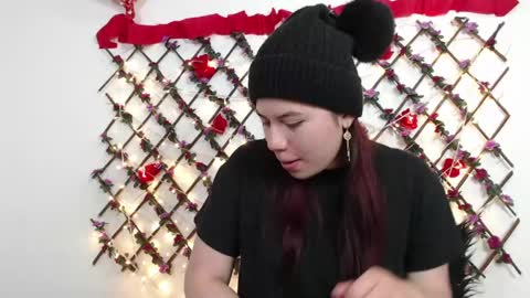 Natalia Walker online show from April 29, 2026, 2:54 pm