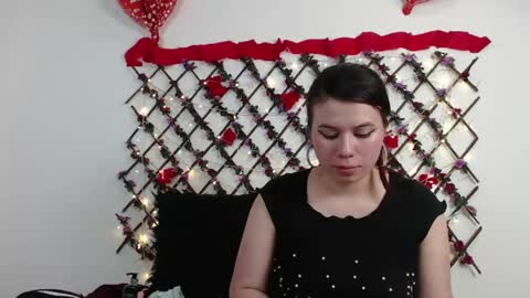 Natalia Walker online show from April 30, 2026, 8:57 pm