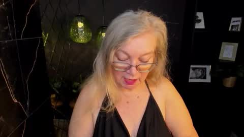 NataliCloud online show from November 24, 2025, 1:22 pm