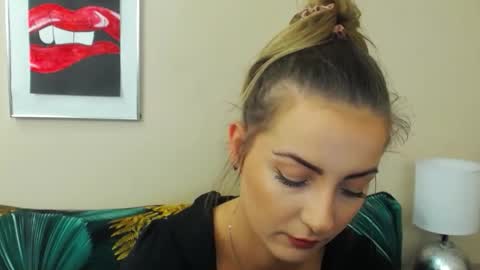 NatalieSexy online show from October 28, 2025, 7:23 am