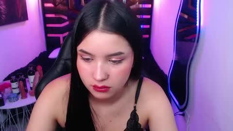 natalie  online show from May 15, 2026, 12:06 am