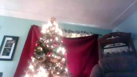 Natalie  online show from December 7, 2024, 8:05 pm