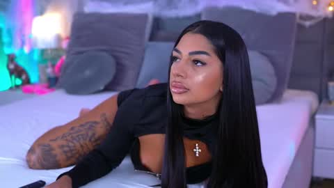 nataliedelices online show from October 24, 2025, 6:48 pm