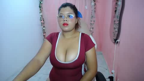natalielabellex1 online show from September 11, 2025, 4:40 pm