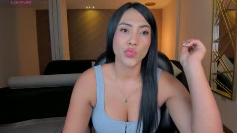 Natalie Lewis online show from January 19, 2026, 11:14 am