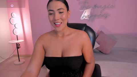 Snapshot of natalielewis_ chatting on April 23, 2026, 12:29 pm Natalie Lewis online show from April 23, 2026, 12:29 pm
