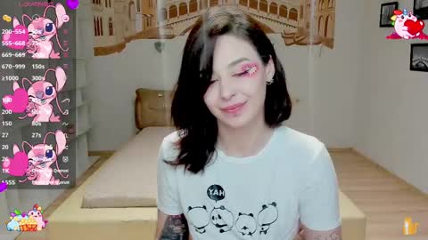 Snapshot of natalimillers chatting on February 14, 2025, 1:29 pm Natali online show from February 14, 2025, 1:29 pm