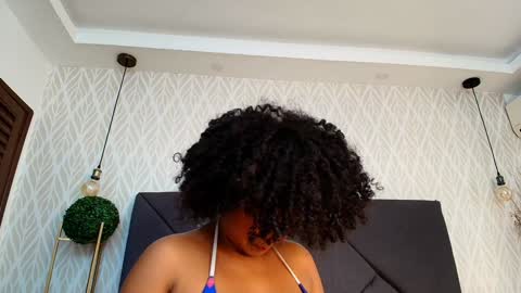 Snapshot of nataly_velez chatting on February 2, 2025, 7:04 pm Naty online show from February 2, 2025, 7:04 pm