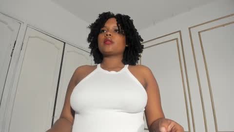 Snapshot of nataly_velez chatting on February 27, 2025, 1:59 am Naty online show from February 27, 2025, 1:59 am