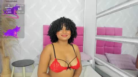 Snapshot of nataly_velez chatting on March 8, 2025, 4:06 pm Naty online show from March 8, 2025, 4:06 pm
