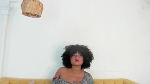 Snapshot of nataly_velez chatting on March 9, 2025, 4:44 pm Naty online show from March 9, 2025, 4:44 pm