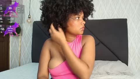 Snapshot of nataly_velez chatting on March 12, 2025, 9:03 pm Naty online show from March 12, 2025, 9:03 pm