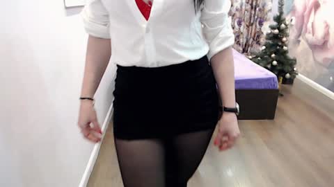 natalyaberd online show from December 18, 2024, 7:19 pm