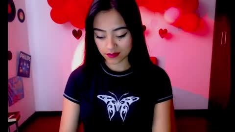 Nataly Escobar online show from February 13, 2025, 1:59 pm