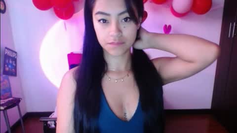 Nataly Escobar online show from February 19, 2025, 12:11 pm