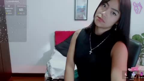 Nataly Escobar online show from November 11, 2025, 1:00 pm