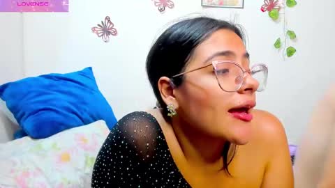 natalystevens online show from December 17, 2024, 8:54 pm