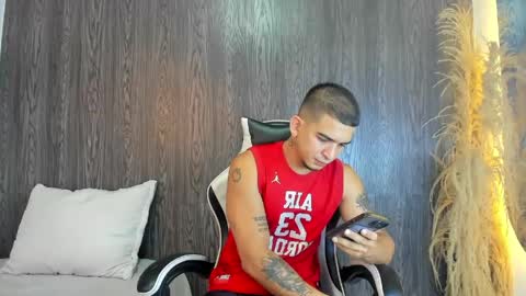 Snapshot of natan_77 chatting on April 25, 2026, 10:51 am natan_77 online show from April 25, 2026, 10:51 am