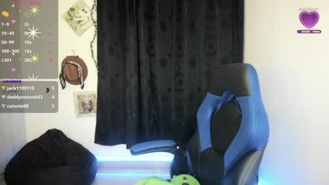 Snapshot of natasha777_a chatting on January 17, 2025, 2:08 am Natasha online show from January 17, 2025, 2:08 am