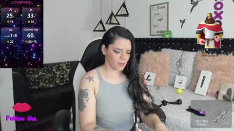 Snapshot of natasha__logan chatting on December 13, 2024, 5:27 am Natasha online show from December 13, 2024, 5:27 am