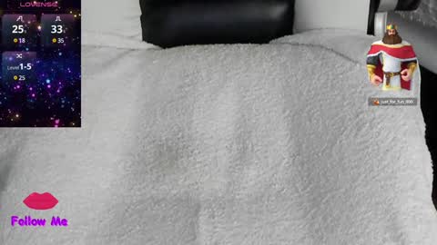 Snapshot of natasha__logan chatting on February 4, 2025, 7:51 am Natasha online show from February 4, 2025, 7:51 am
