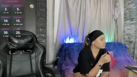 natasha__magics online show from April 23, 2026, 3:30 am