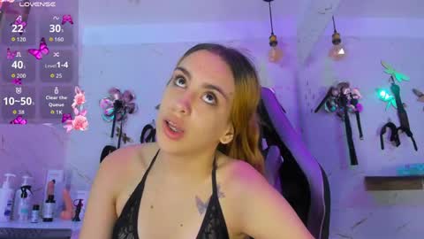 Snapshot of natasha_adams___ chatting on April 2, 2026, 9:23 pm NATASHA online show from April 2, 2026, 9:23 pm