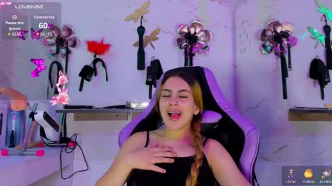 Snapshot of natasha_adams___ chatting on April 21, 2026, 9:39 pm NATASHA online show from April 21, 2026, 9:39 pm