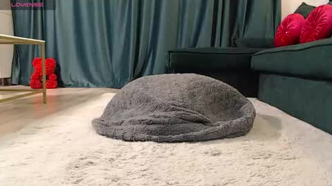 Naty  online show from February 19, 2026, 9:22 pm