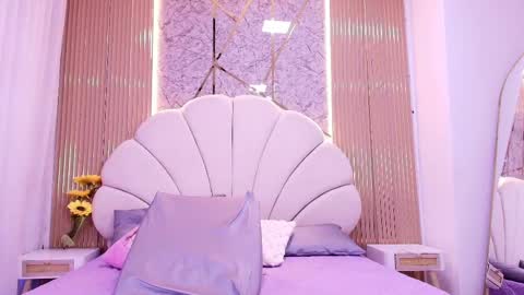 Natasha online show from April 14, 2026, 7:31 pm