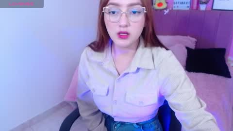 natasha_romanof18 online show from February 9, 2026, 3:32 am