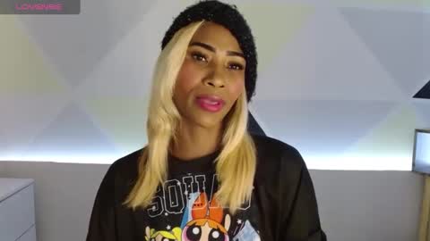 natashadormat online show from December 21, 2024, 8:32 pm