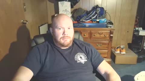 Snapshot of nate_b99 chatting on November 5, 2025, 2:22 am Nate online show from November 5, 2025, 2:22 am