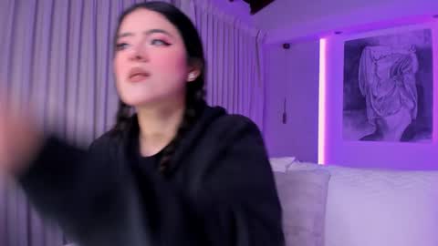 NATHALIE online show from November 21, 2025, 11:09 am