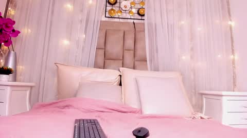 Nathaly online show from January 29, 2025, 1:48 am