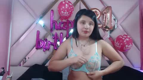 Snapshot of nathaly_sweet23 chatting on January 16, 2025, 7:17 am Nathaly sweet online show from January 16, 2025, 7:17 am