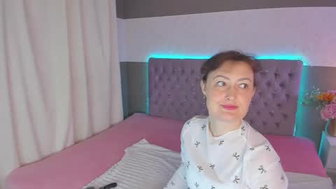 NathalyStars online show from April 4, 2026, 12:24 pm