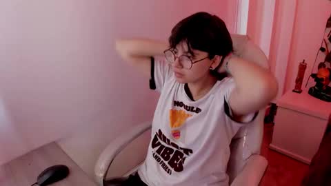 nathalyy_ds online show from January 9, 2026, 7:04 pm