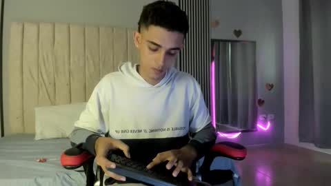 nathan_shimmer online show from February 23, 2026, 9:01 pm